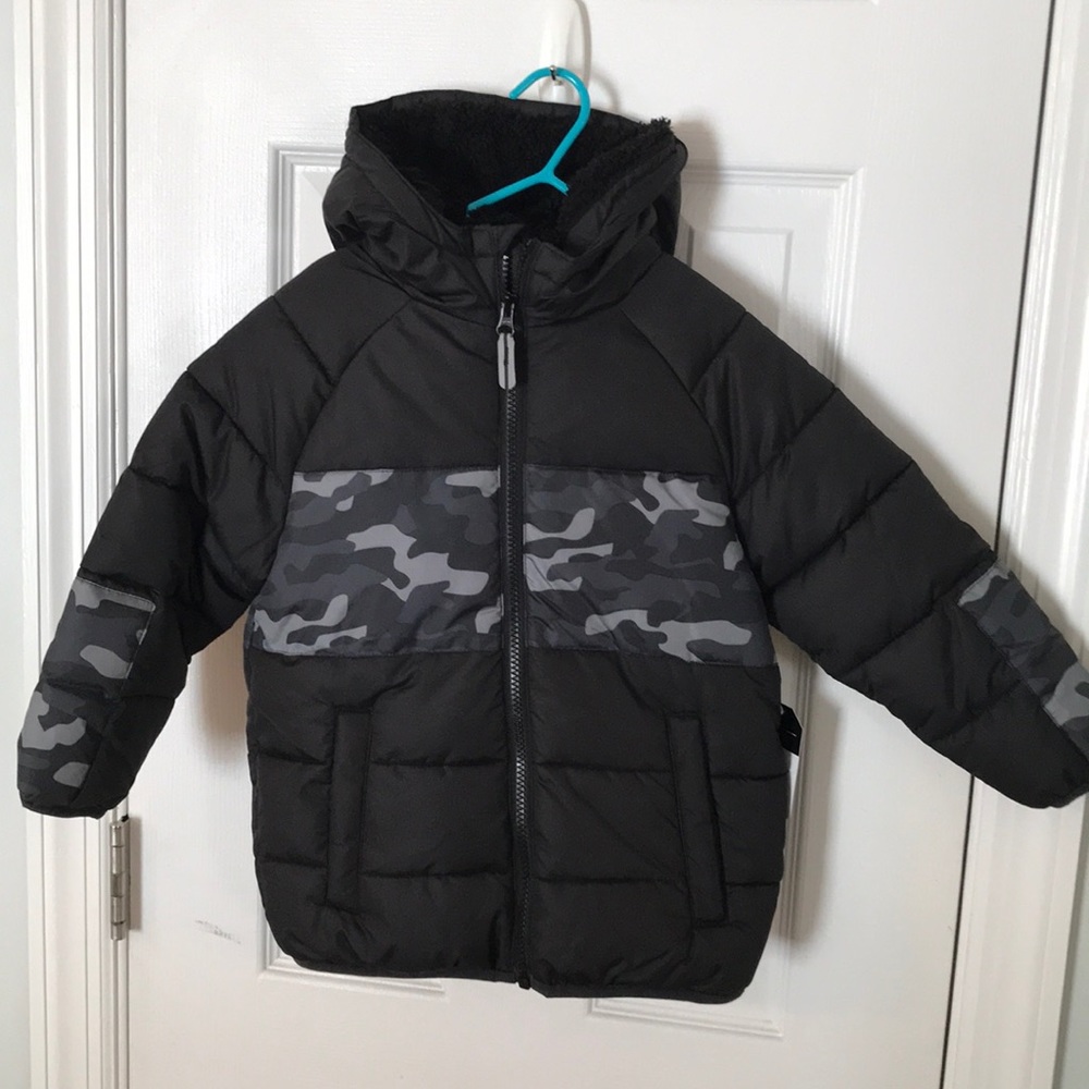 NEW 4 Boys Winter Coat with Hood